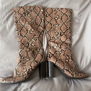 Snakeskin Pattern Women's Boots